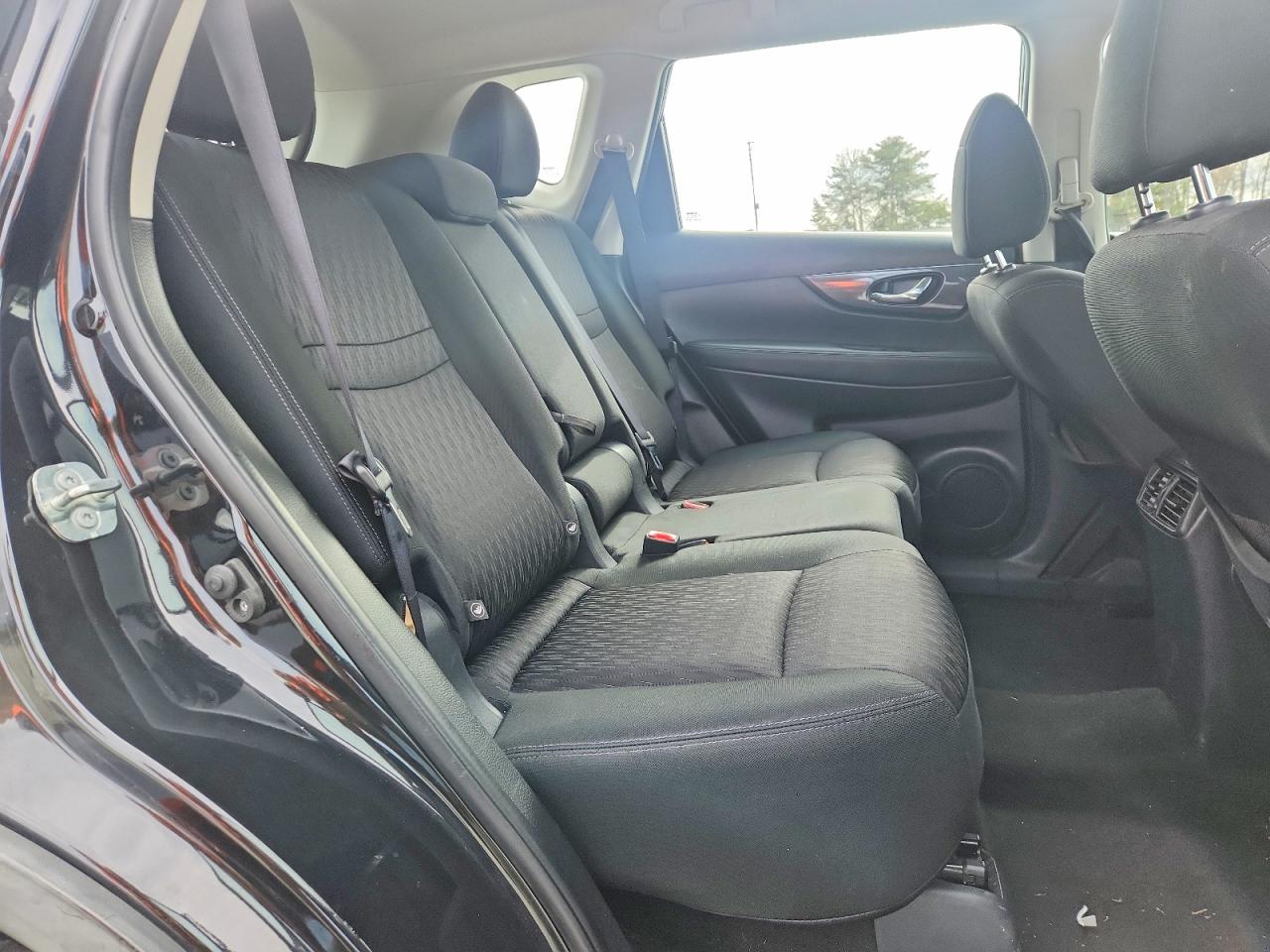 2018 NISSAN ROGUE S photo 31