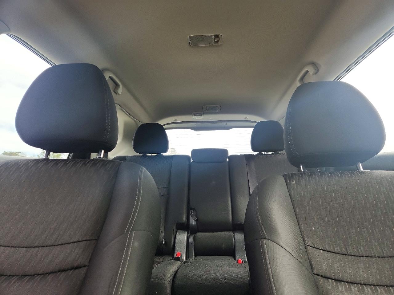 2018 NISSAN ROGUE S photo 28