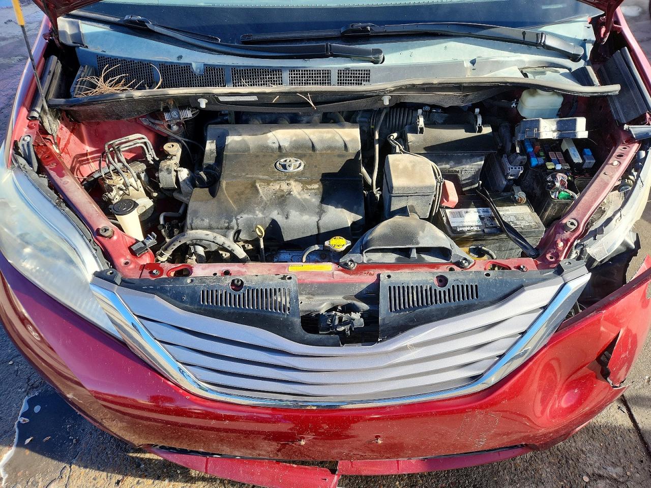 2015 TOYOTA SIENNA XLE 7-PASSENGER photo 23