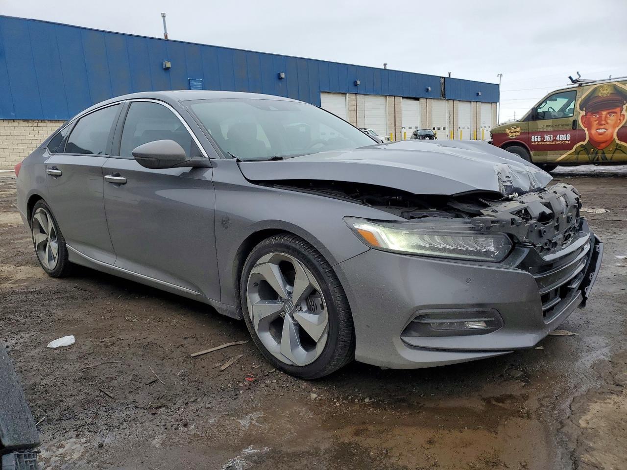 2018 HONDA ACCORD TOURING photo 4