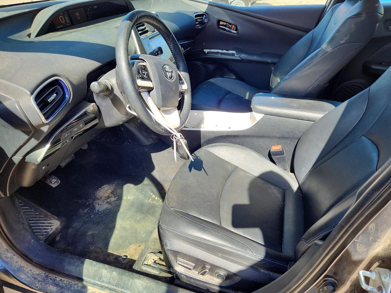 2016 TOYOTA PRIUS FOUR TOURING photo 7