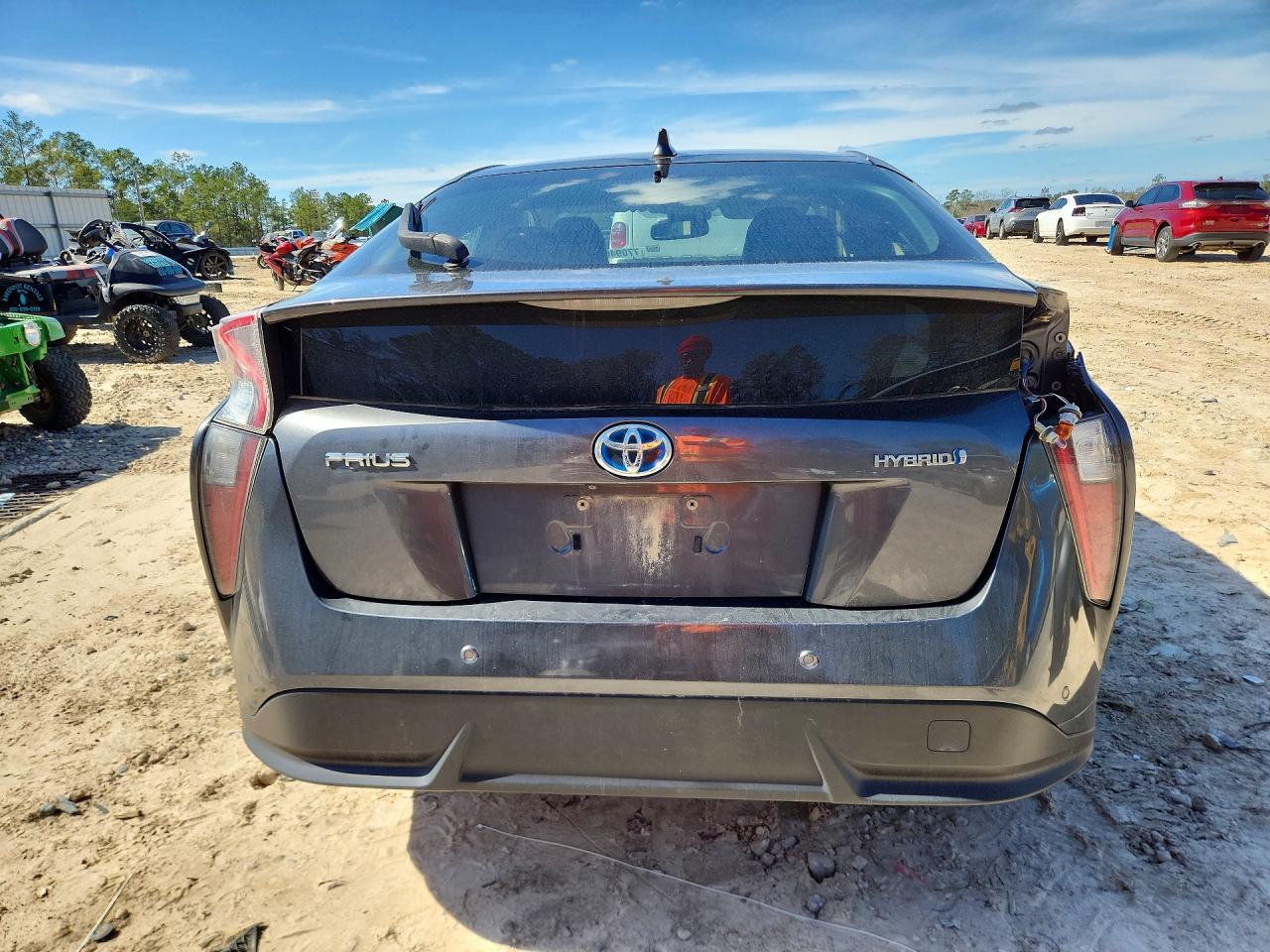 2016 TOYOTA PRIUS FOUR TOURING photo 6