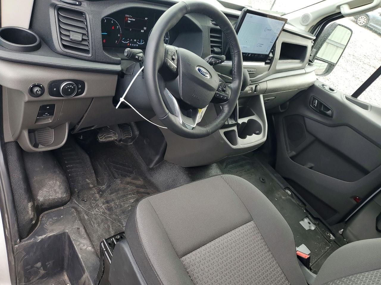 2025 FORD TRANSIT T-350 photo 15