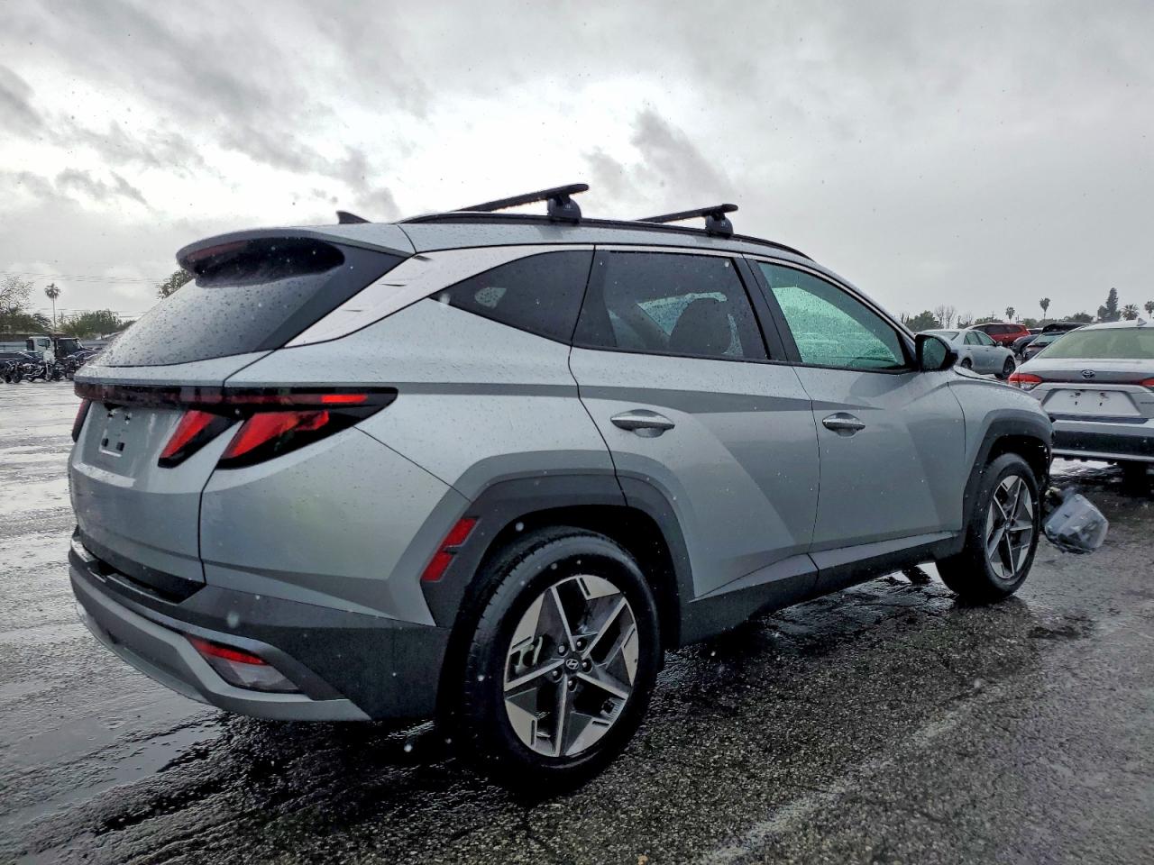 2025 HYUNDAI TUCSON SEL photo 3