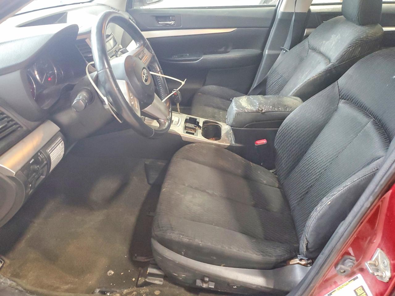 2011 SUBARU LEGACY photo 7