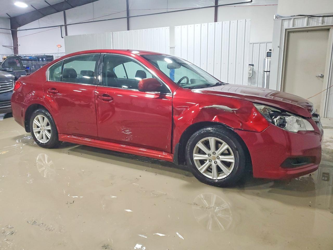 2011 SUBARU LEGACY photo 4