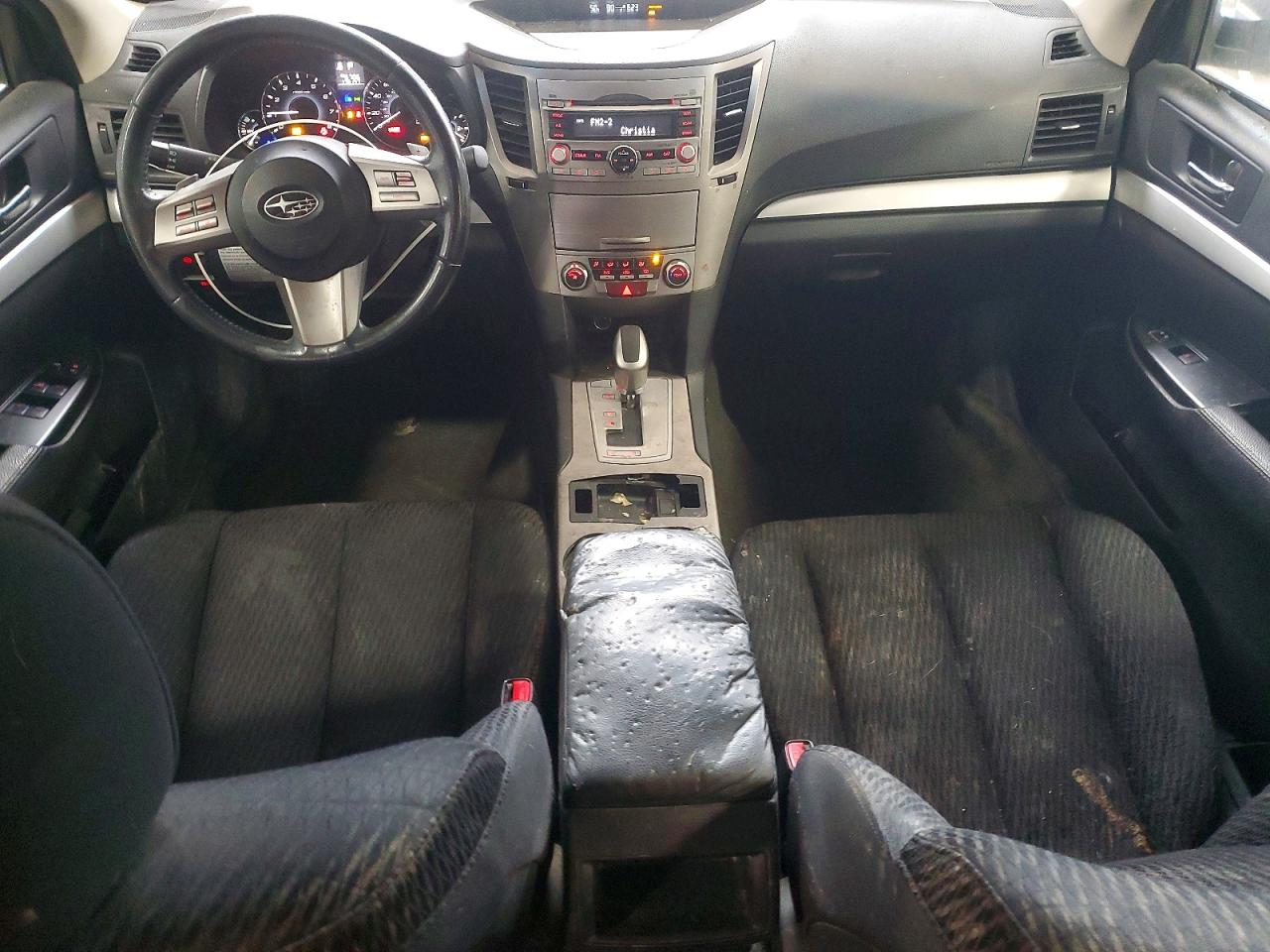 2011 SUBARU LEGACY photo 8