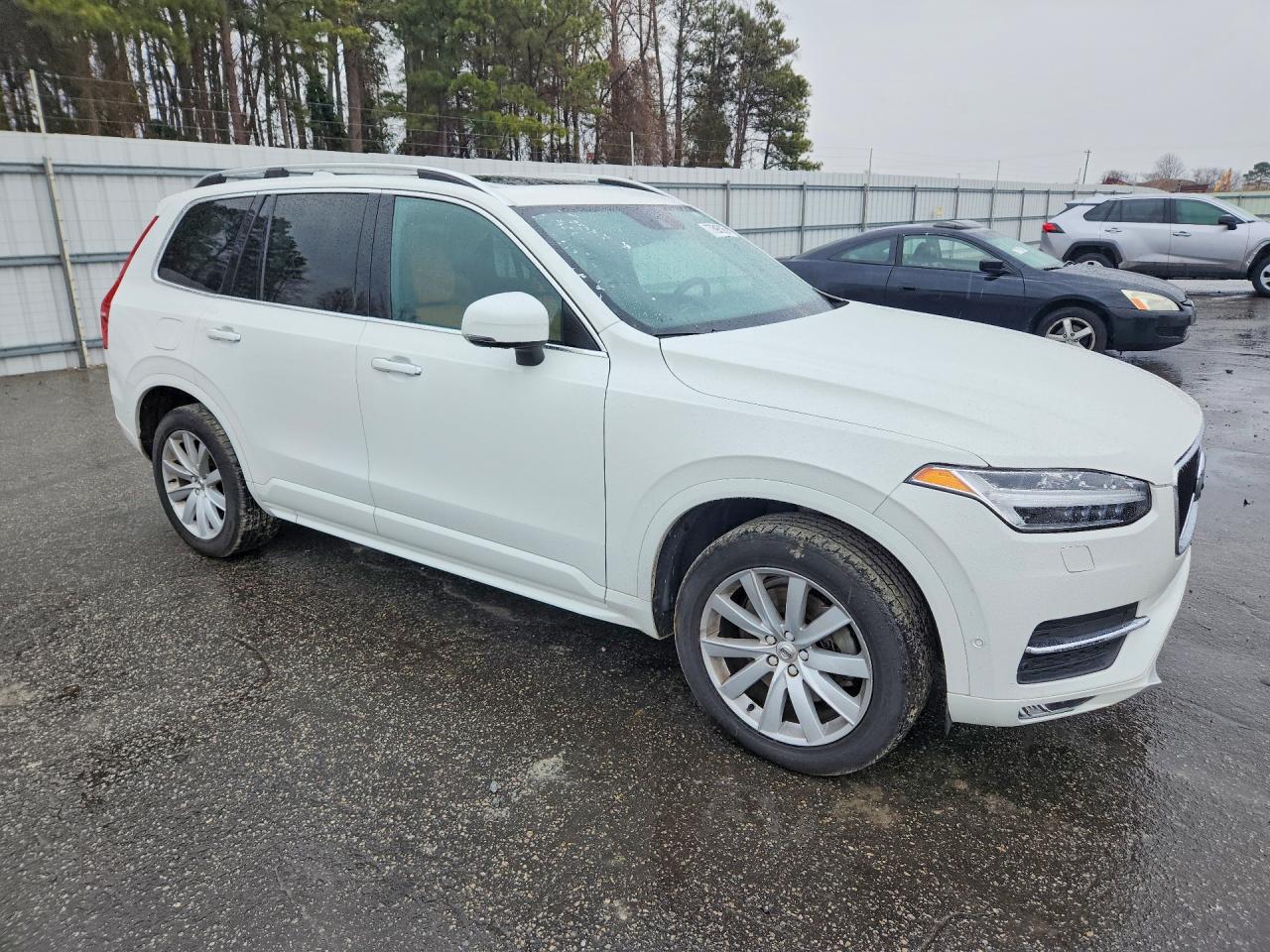 2019 VOLVO XC90 T6 MOMENTUM photo 7