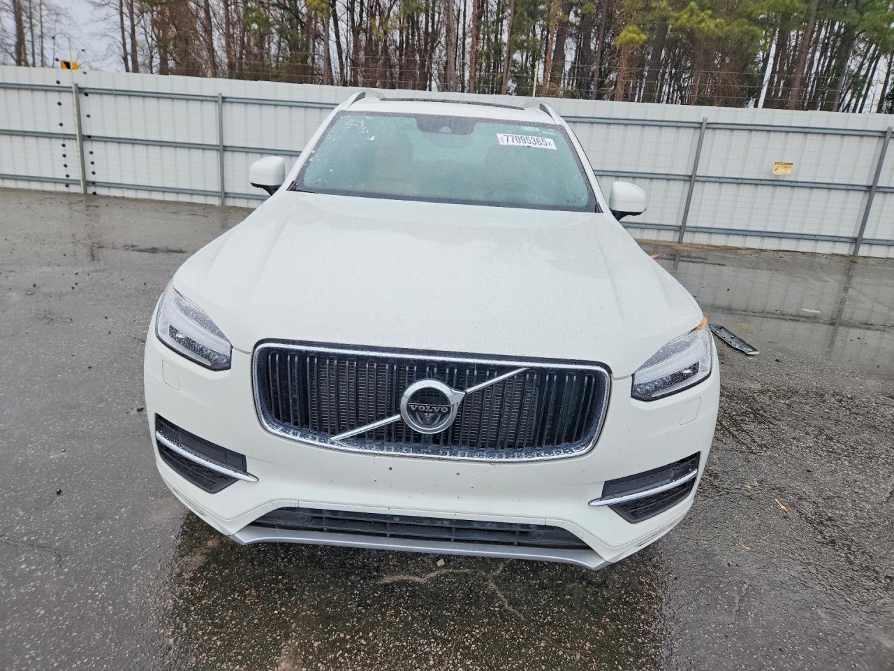 2019 VOLVO XC90 T6 MOMENTUM photo 9