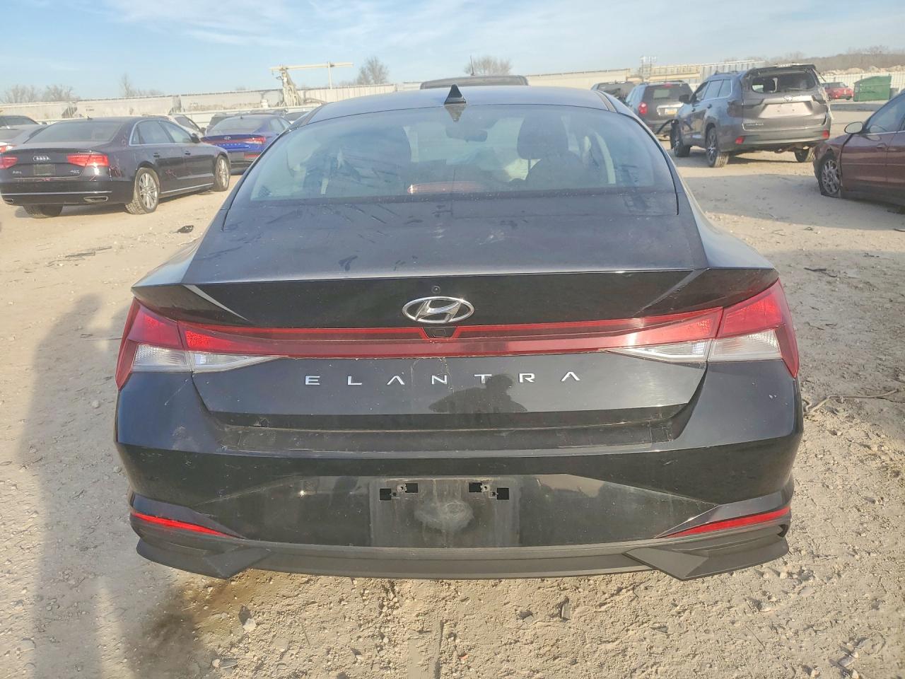 2023 HYUNDAI ELANTRA SEL photo 16