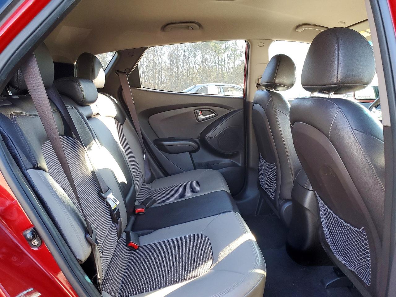 2012 HYUNDAI TUCSON GLS photo 28