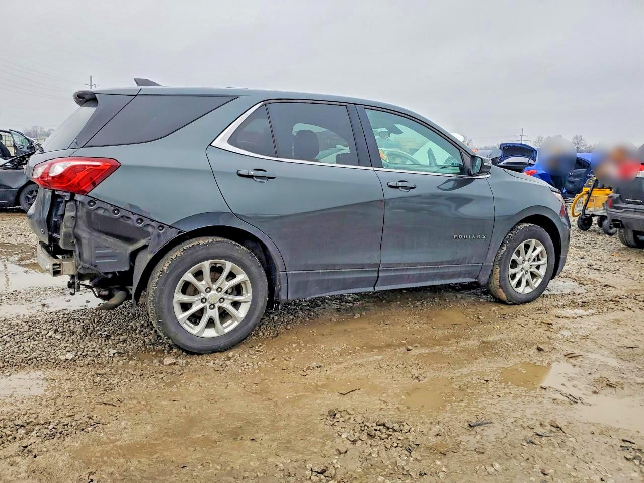 2018 CHEVROLET EQUINOX LT photo 3