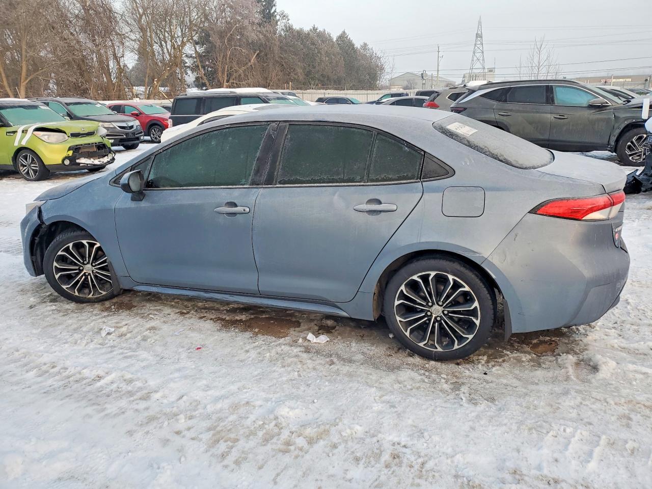 2020 TOYOTA COROLLA LE photo 2