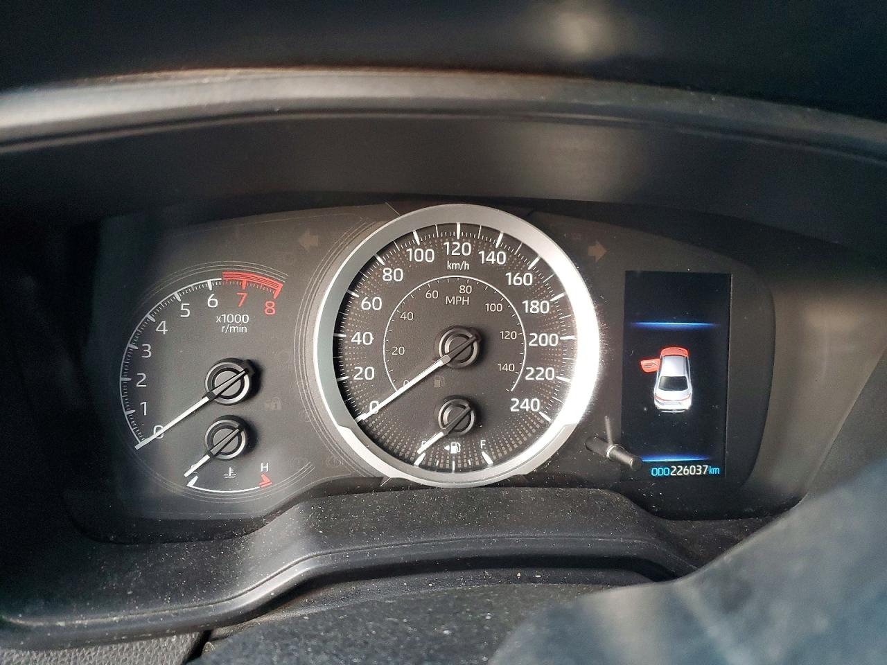 2020 TOYOTA COROLLA LE photo 9