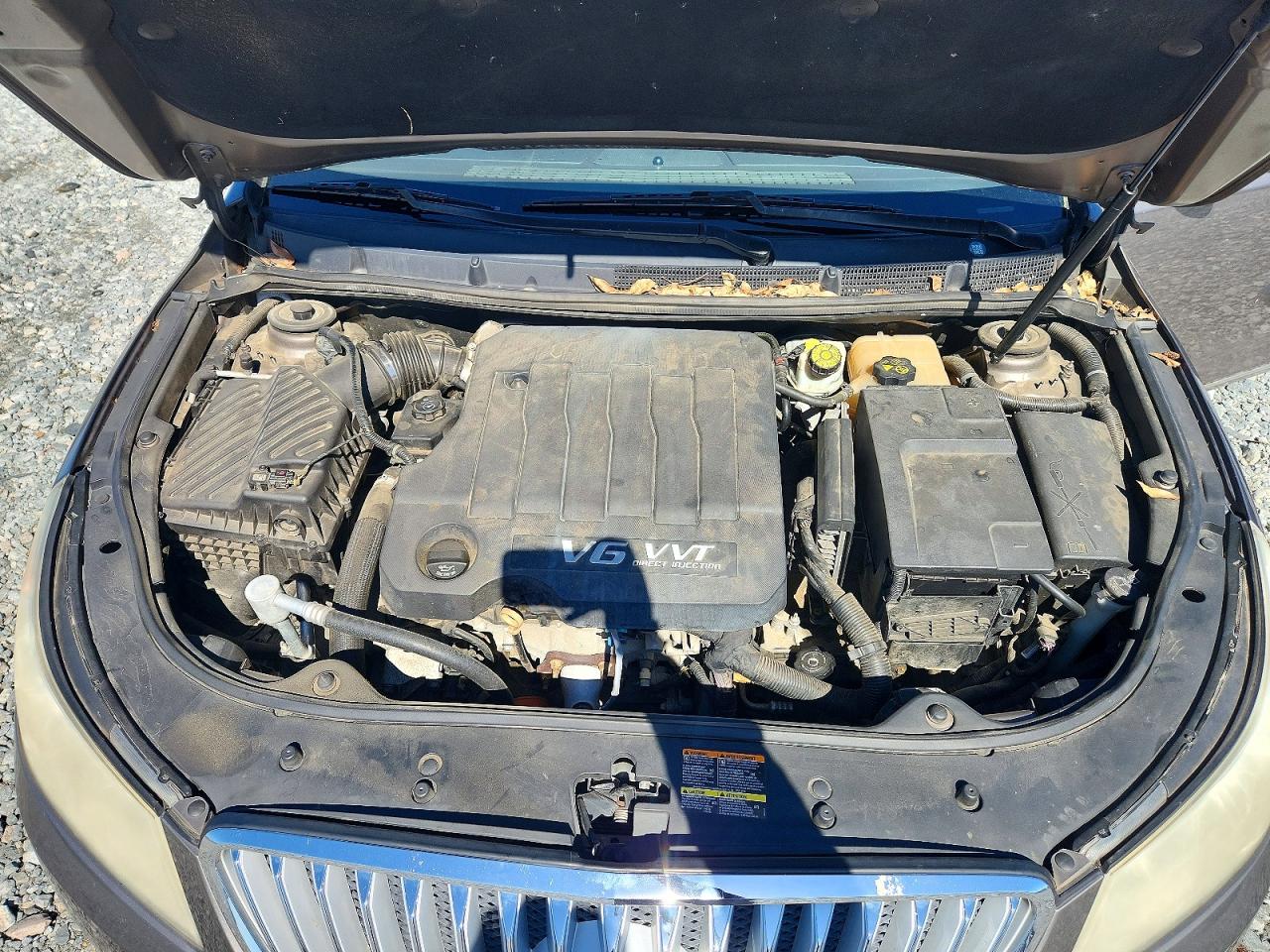 2010 BUICK LACROSSE CX photo 11