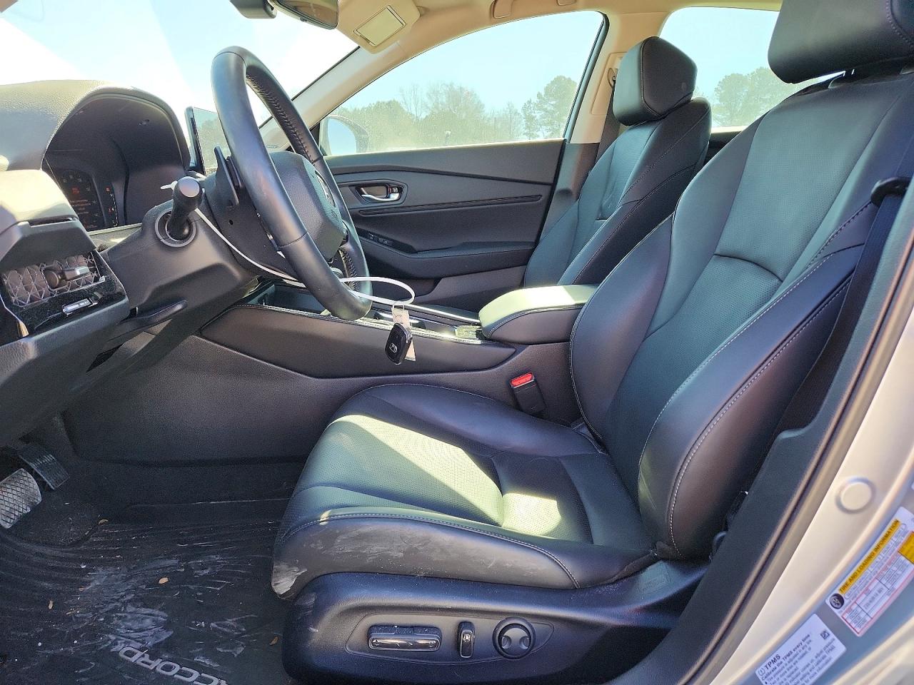 2024 HONDA ACCORD TOURING HYBRID photo 7