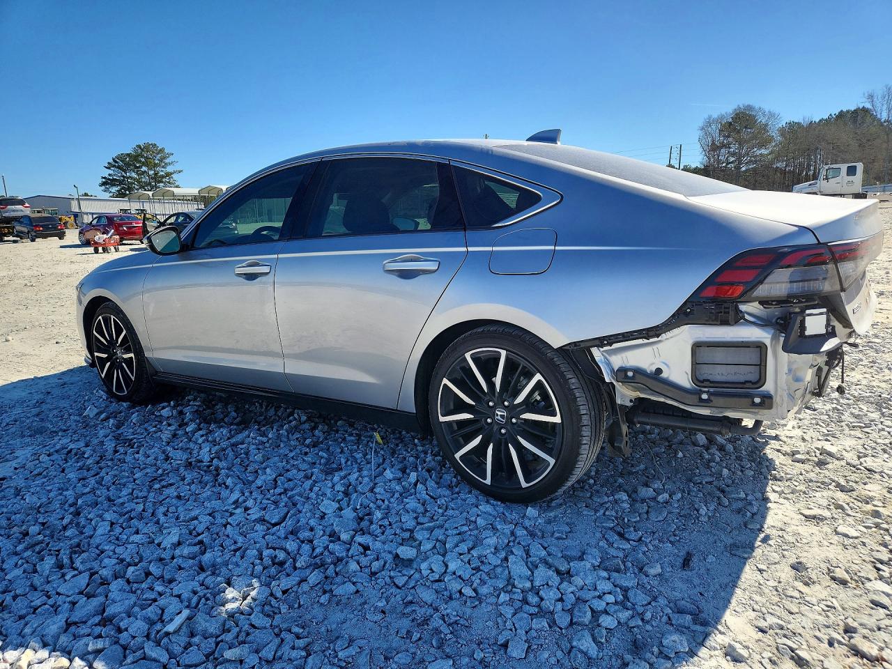 2024 HONDA ACCORD TOURING HYBRID photo 2