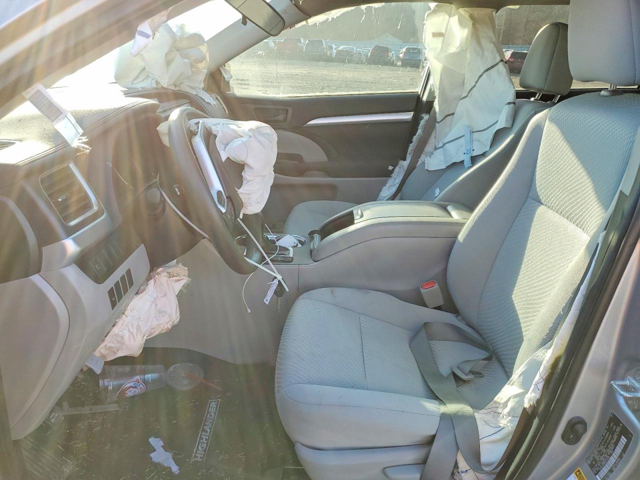 2019 TOYOTA HIGHLANDER LE photo 13