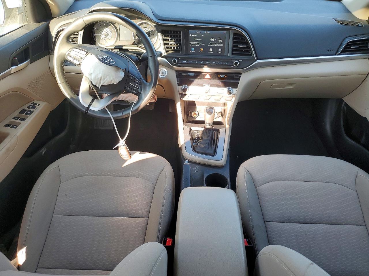 2020 HYUNDAI ELANTRA VALUE EDITION photo 8