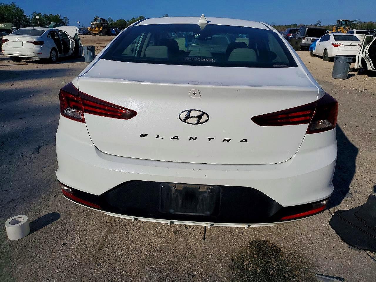 2020 HYUNDAI ELANTRA VALUE EDITION photo 6