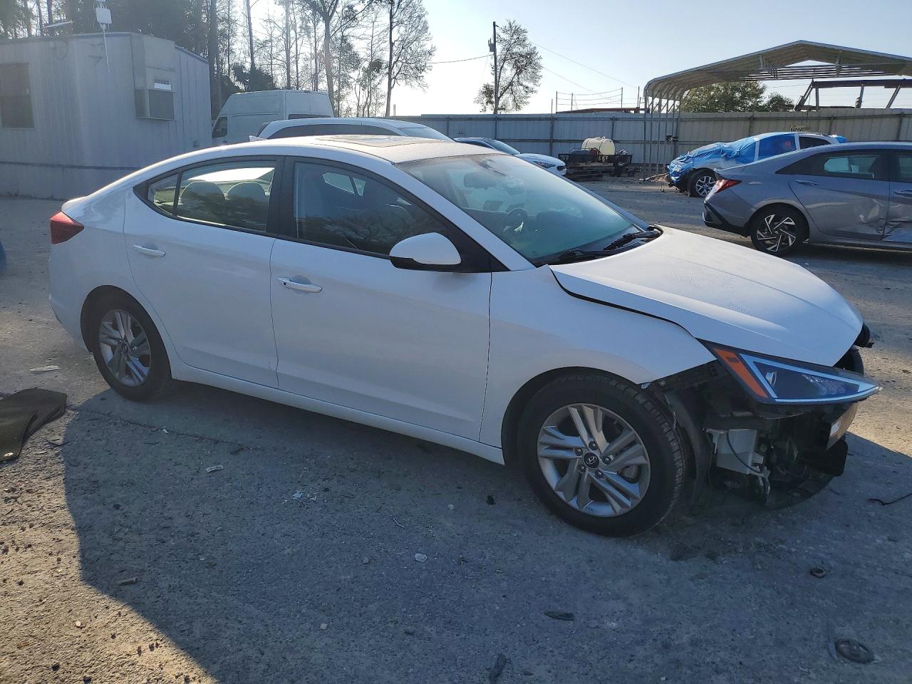 2020 HYUNDAI ELANTRA VALUE EDITION photo 4