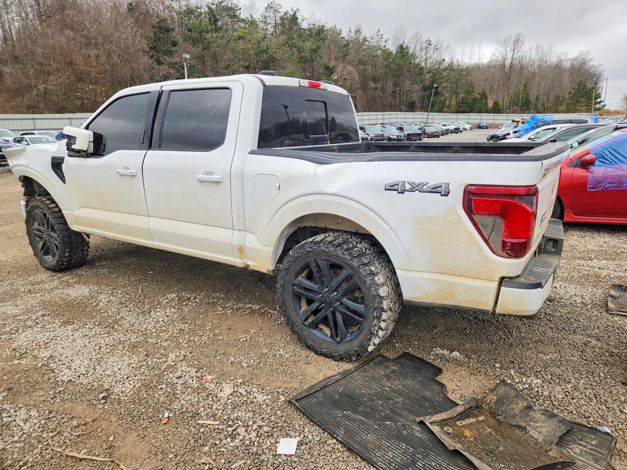 2024 FORD F150 XLT photo 3