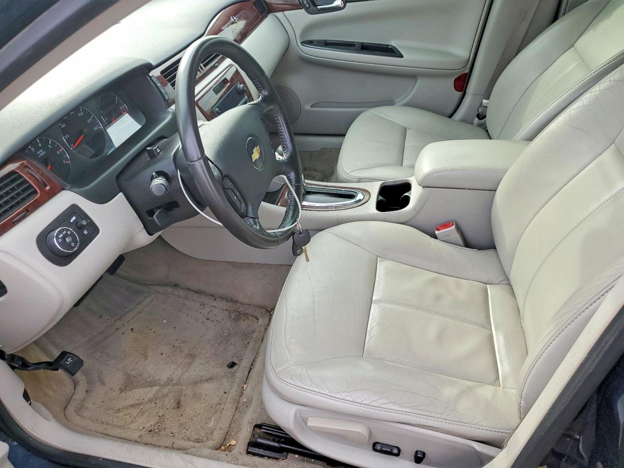2009 CHEVROLET IMPALA LTZ photo 19