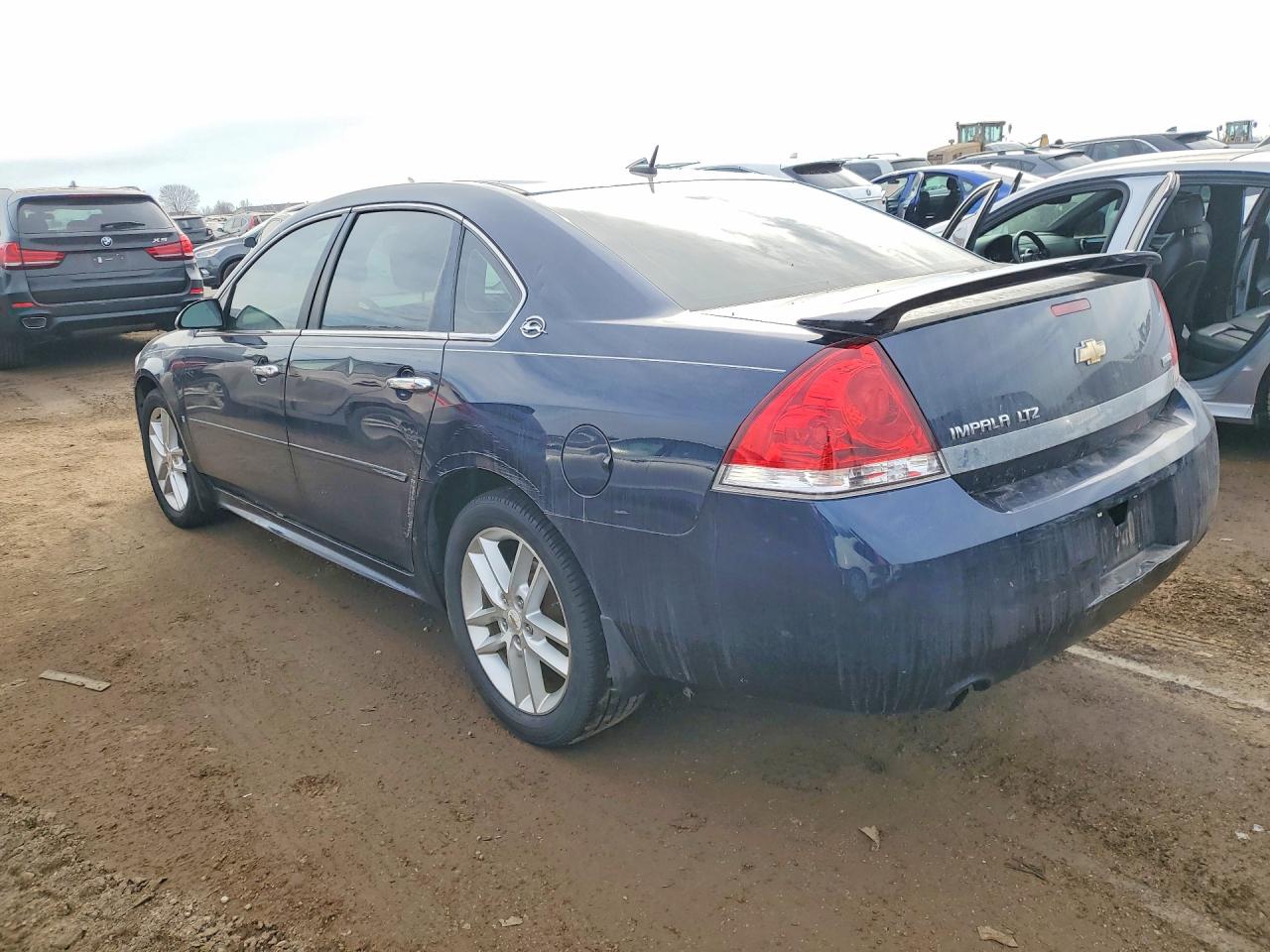 2009 CHEVROLET IMPALA LTZ photo 4
