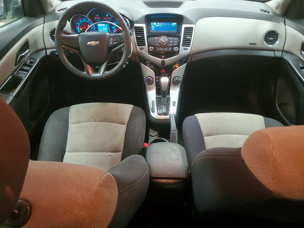 2014 CHEVROLET CRUZE LS photo 22