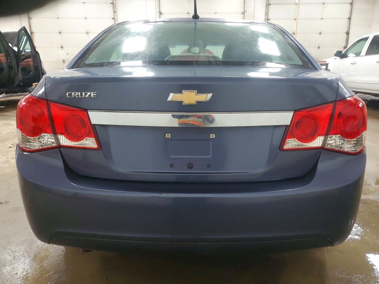 2014 CHEVROLET CRUZE LS photo 16