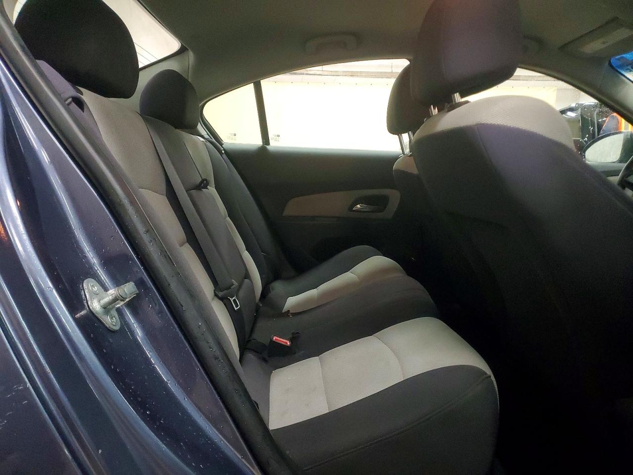 2014 CHEVROLET CRUZE LS photo 28