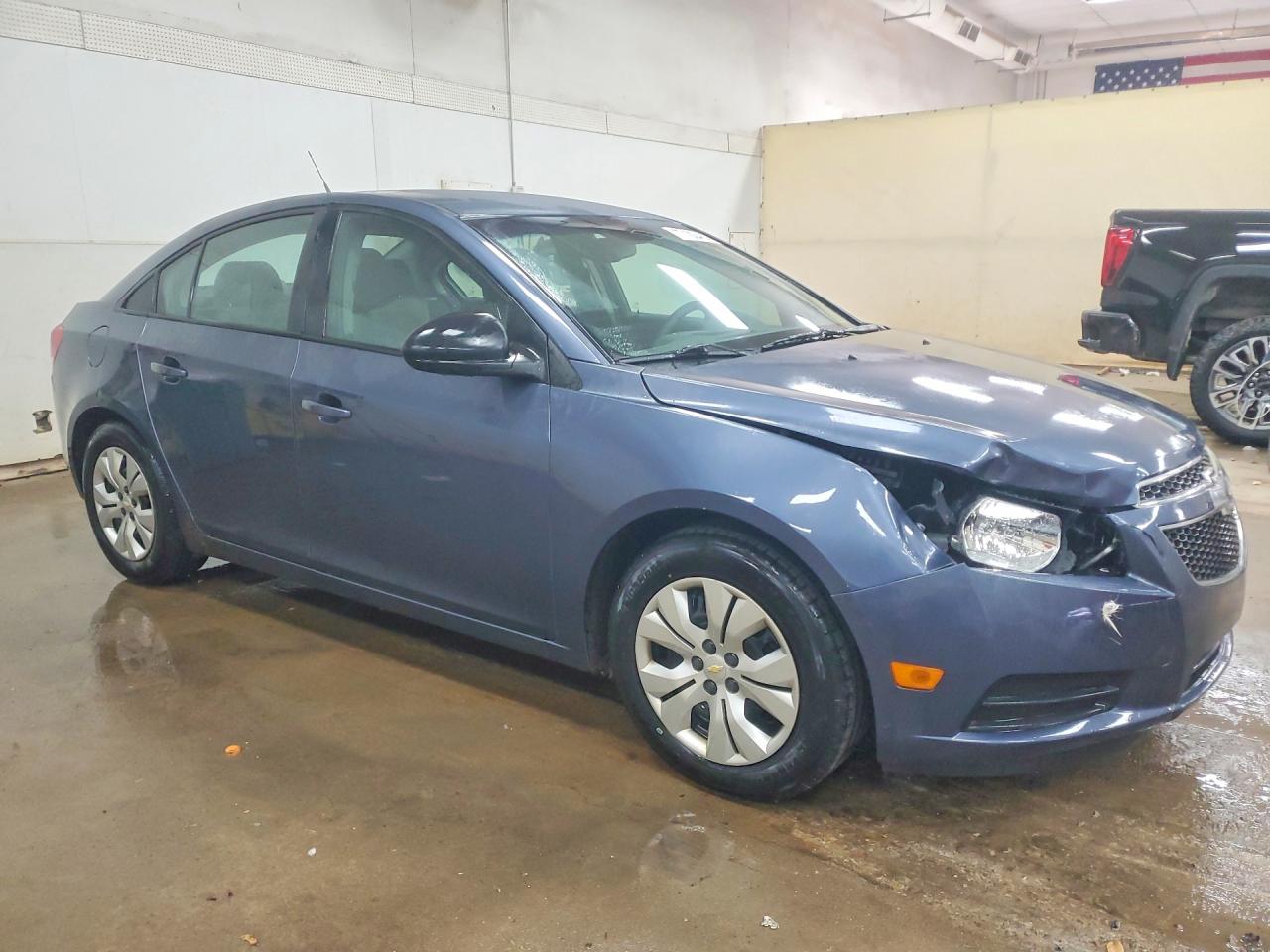 2014 CHEVROLET CRUZE LS photo 10