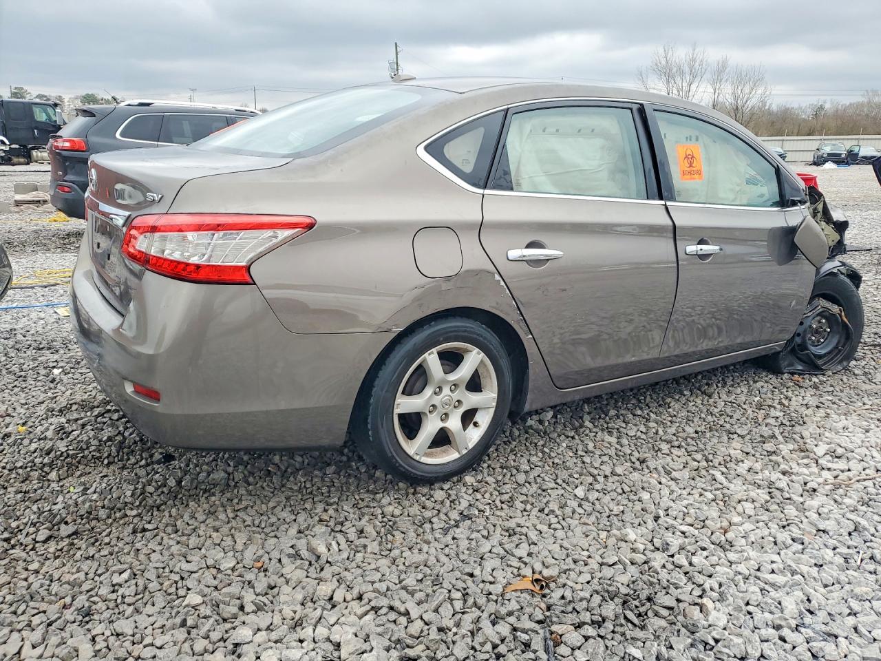 2015 NISSAN SENTRA photo 3