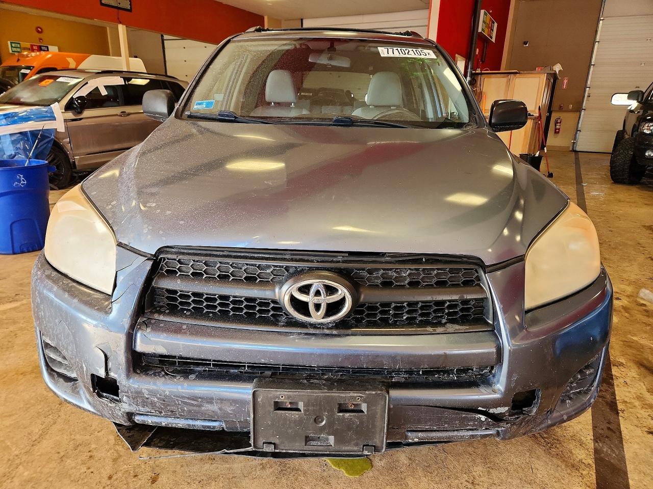 2010 TOYOTA RAV4 photo 9