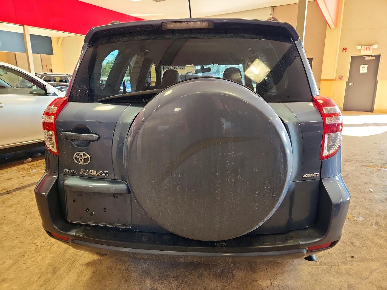 2010 TOYOTA RAV4 photo 11