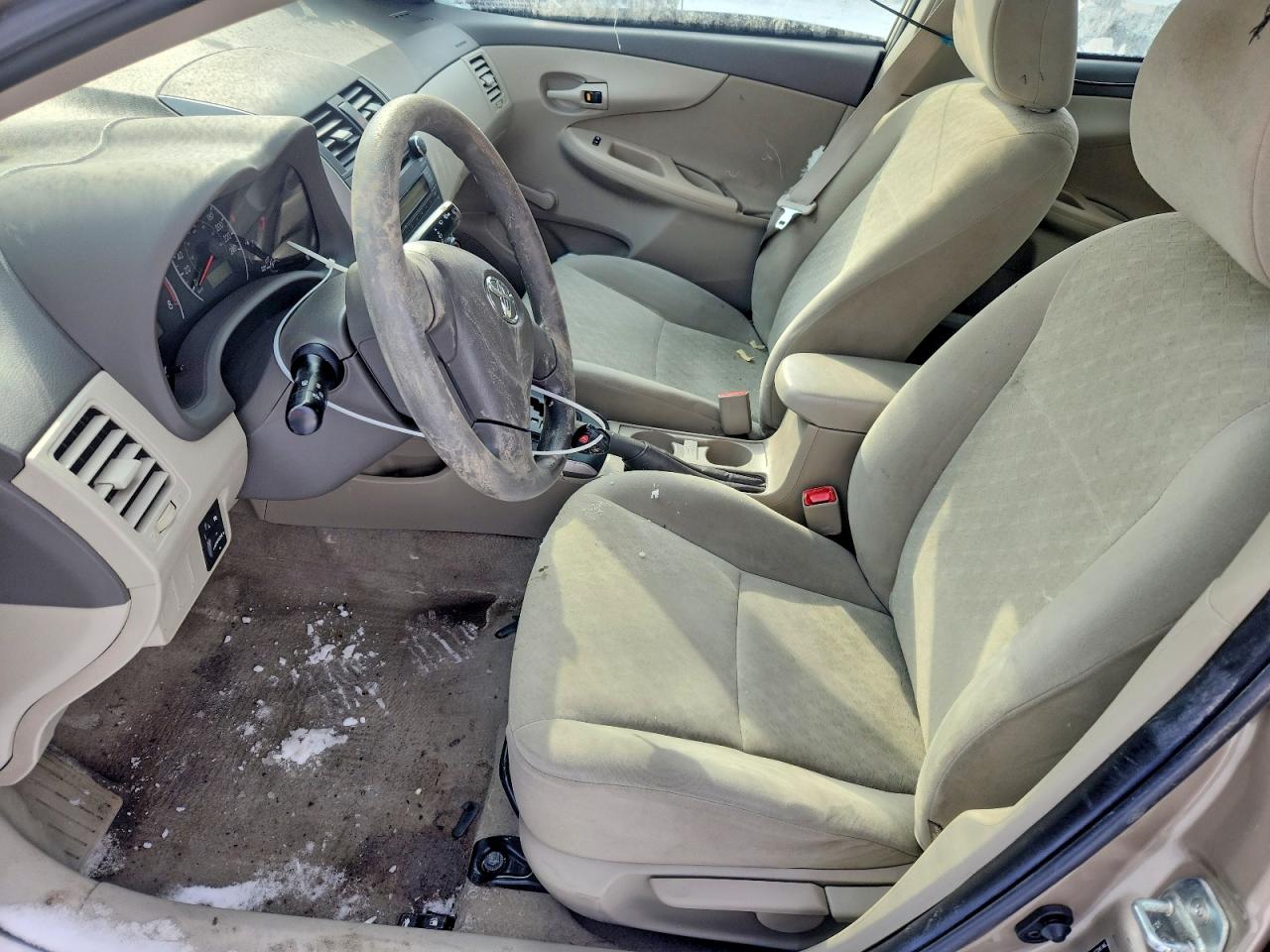 2010 TOYOTA COROLLA BASE photo 7