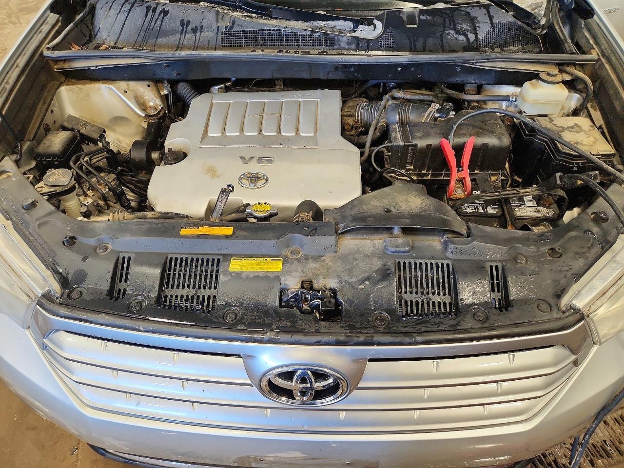2011 TOYOTA HIGHLANDER LIMITED photo 23