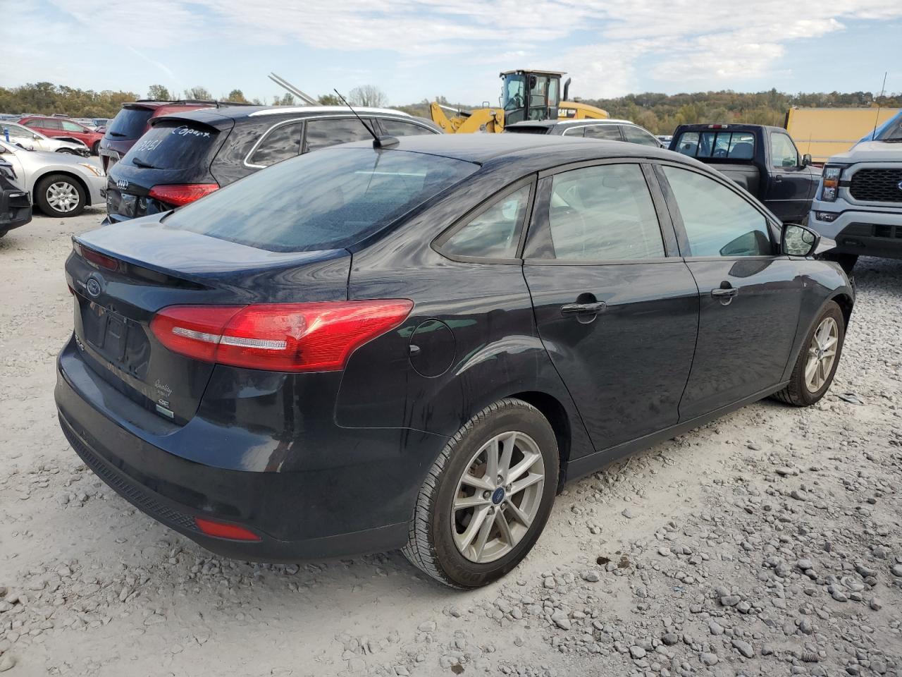 2018 FORD FOCUS SE photo 7
