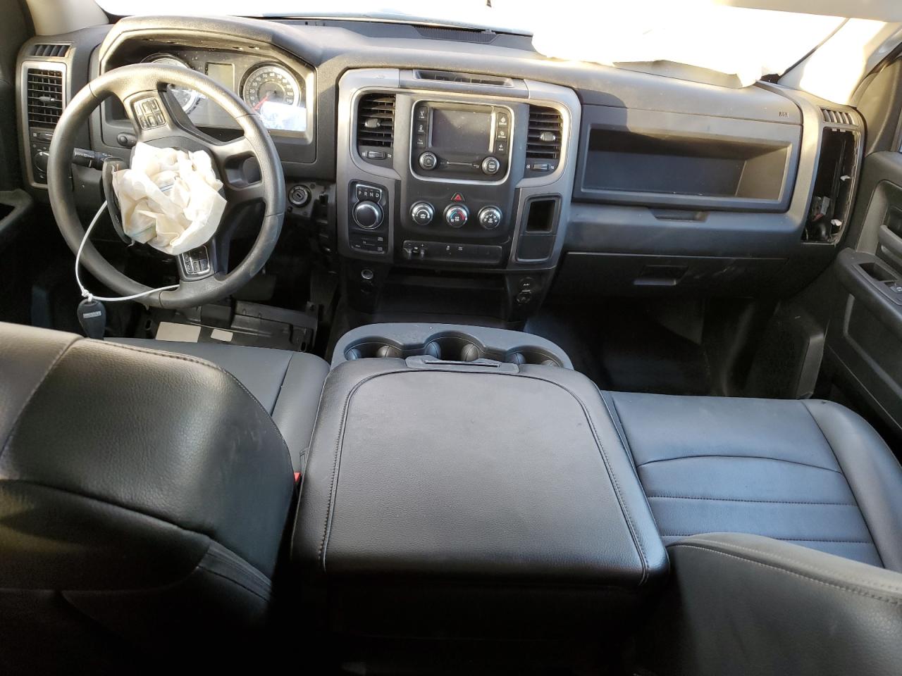 2022 RAM 1500 CLASSIC TRADESMAN photo 22