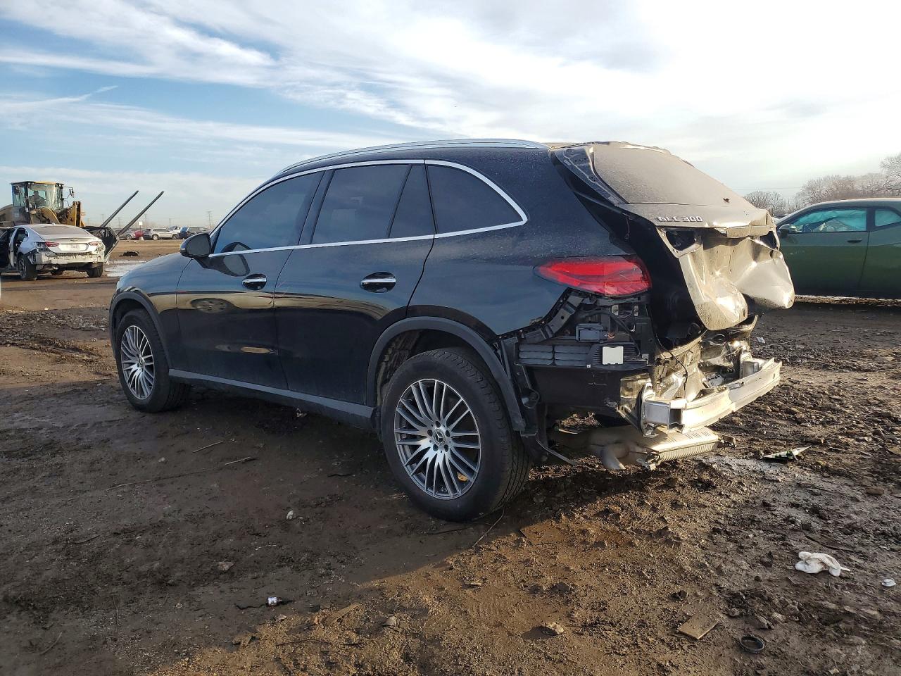 2025 MERCEDES-BENZ GLC 300 4MATIC photo 2