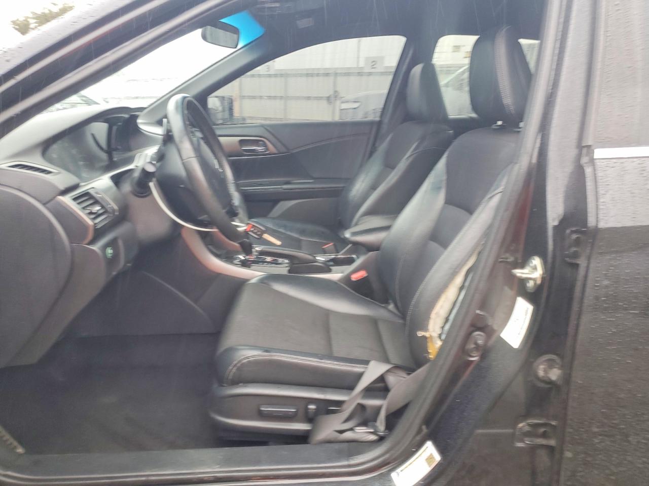 2016 HONDA ACCORD SPORT photo 13