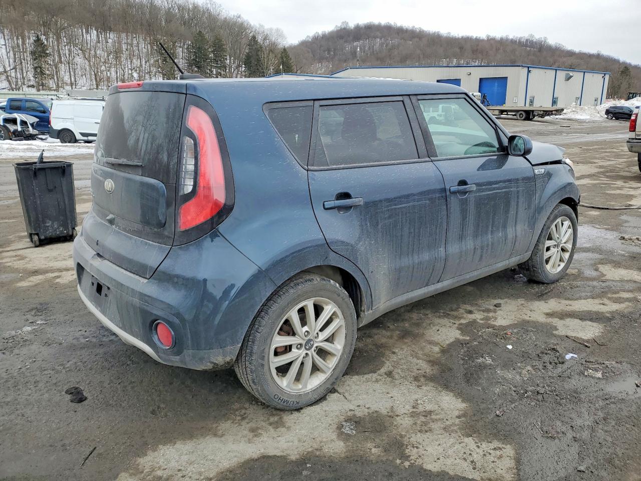 2018 KIA SOUL + photo 3
