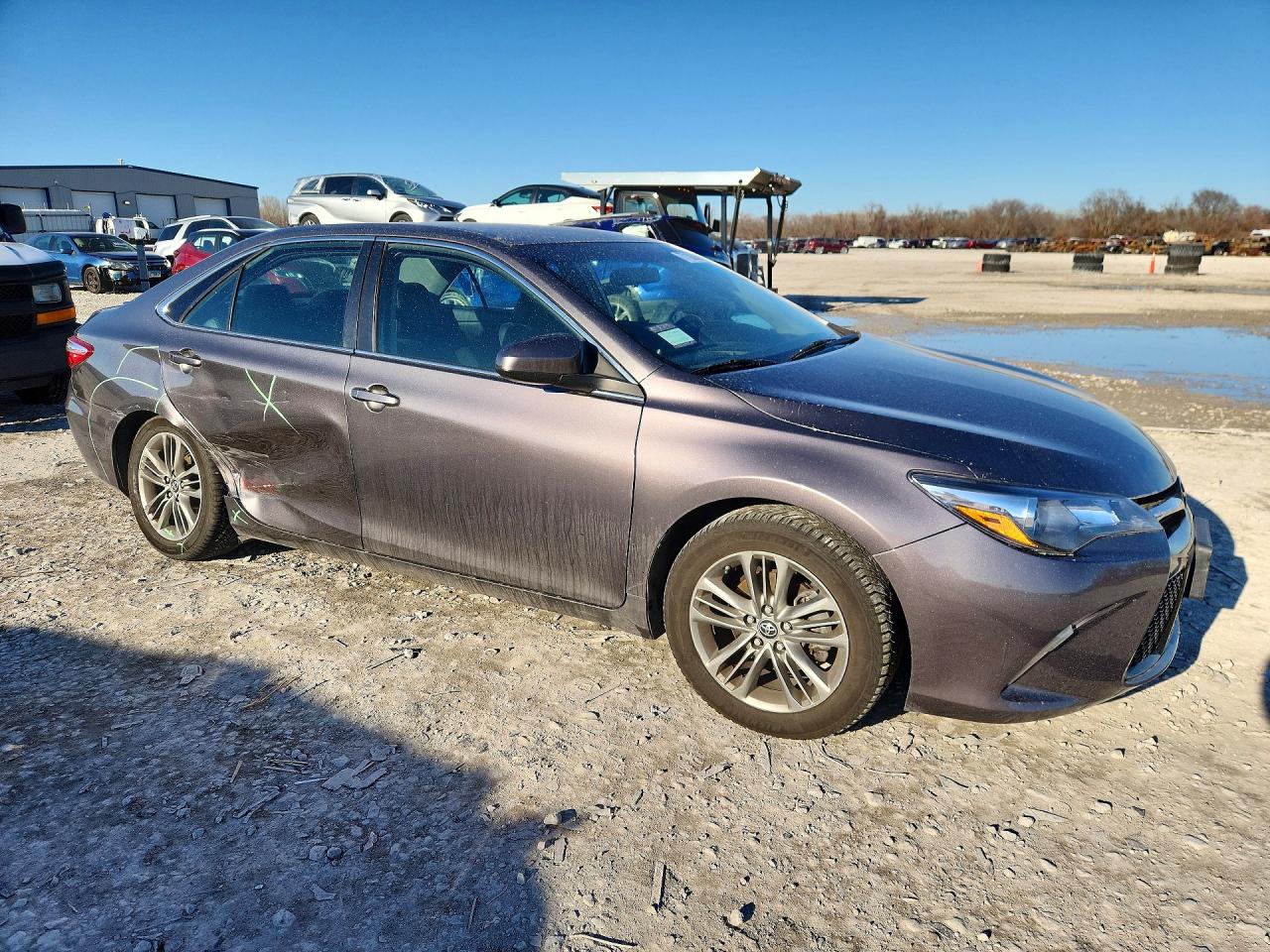 2017 TOYOTA CAMRY SE photo 10