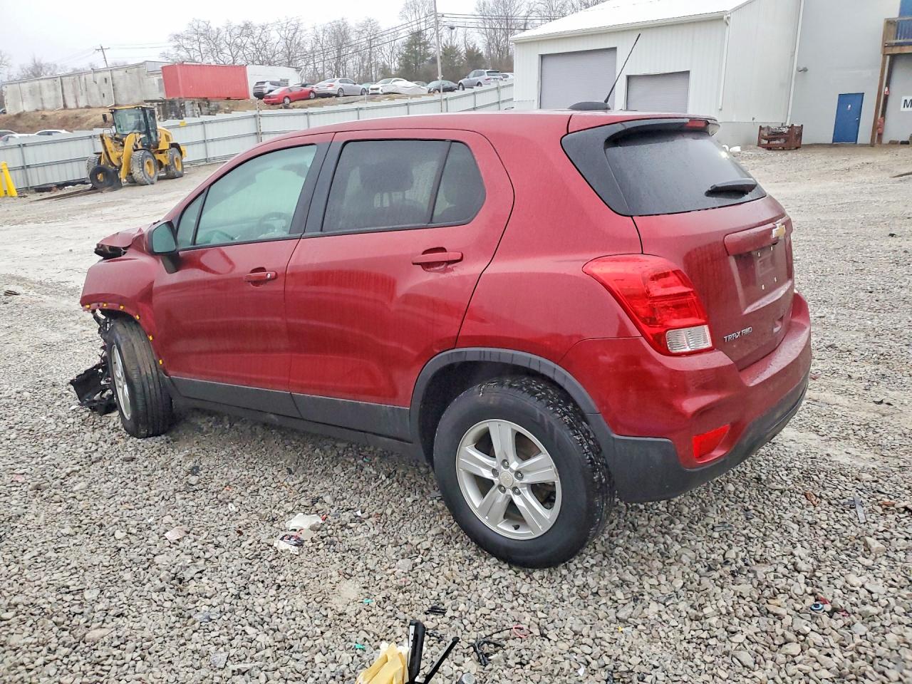 2021 CHEVROLET TRAX LS photo 3