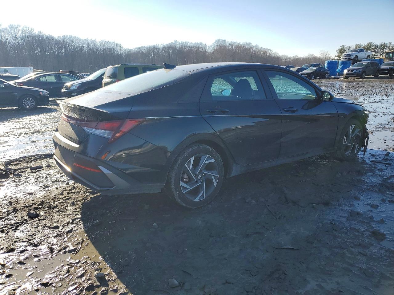 2025 HYUNDAI ELANTRA SEL SPORT photo 3