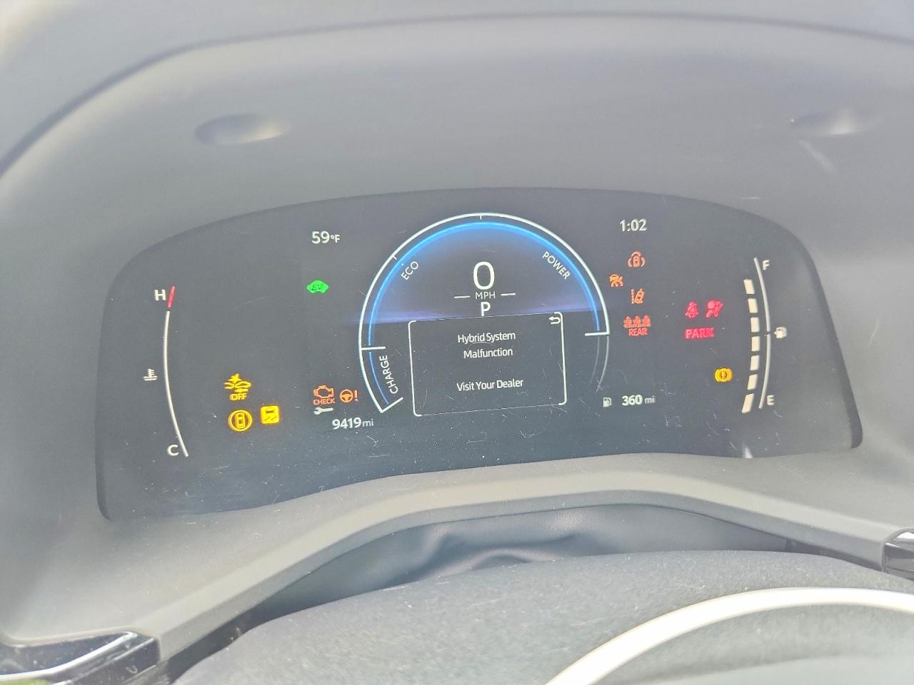 2025 TOYOTA CAMRY LE photo 9