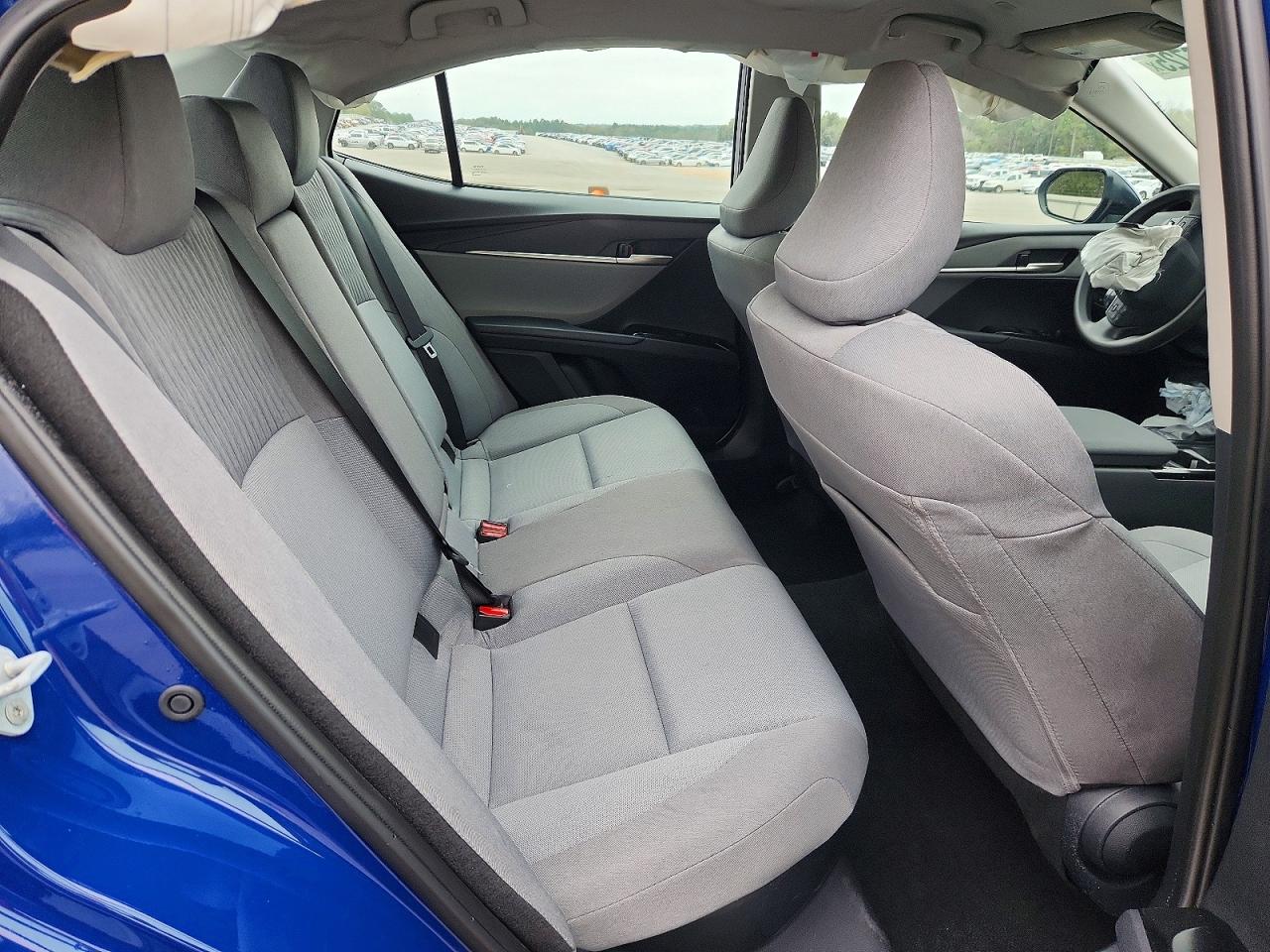 2025 TOYOTA CAMRY LE photo 10