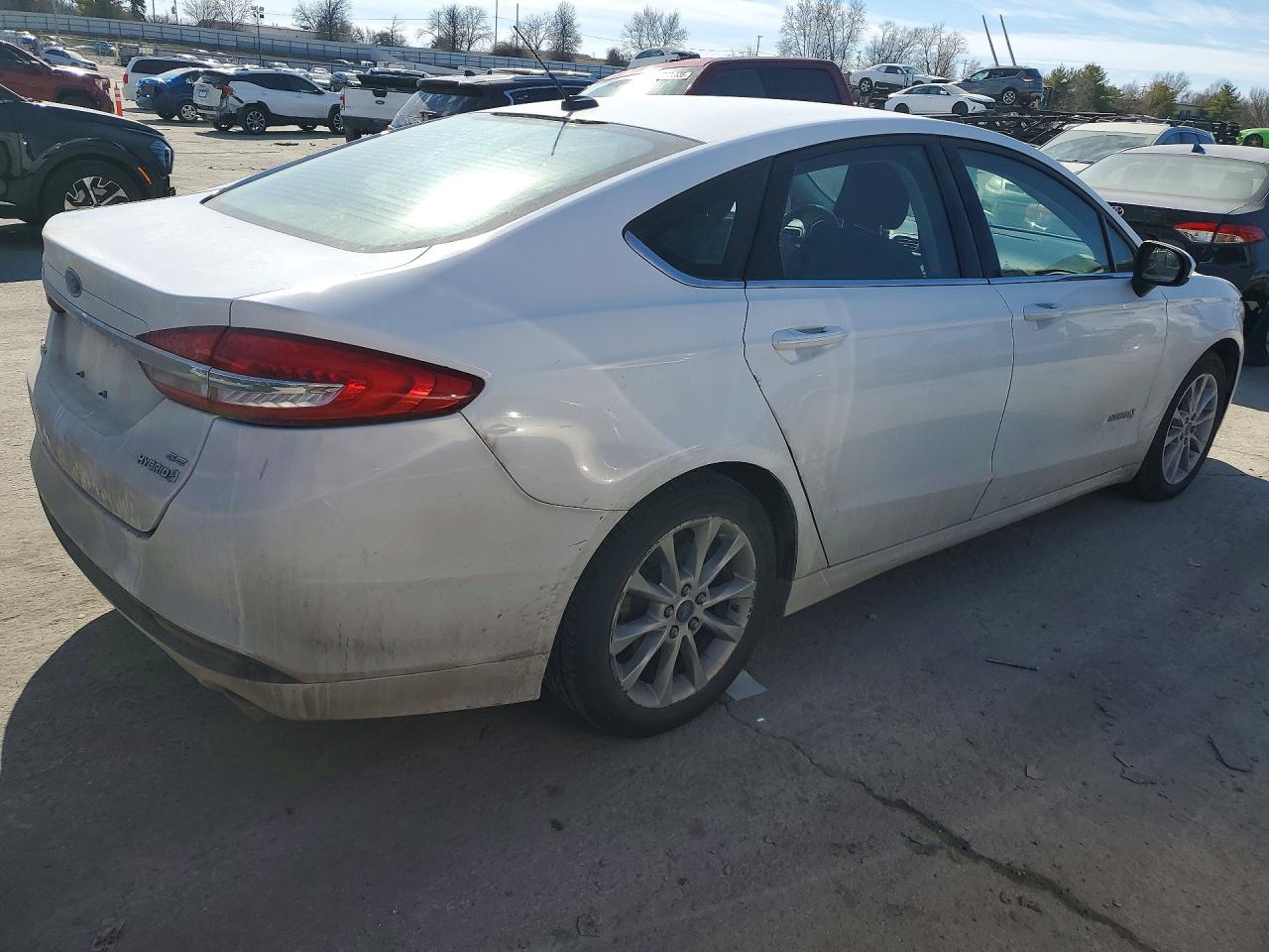 2017 FORD FUSION SE HYBRID photo 3