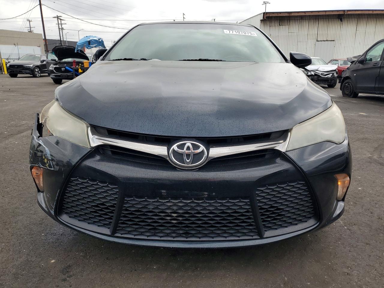 2017 TOYOTA CAMRY LE photo 9