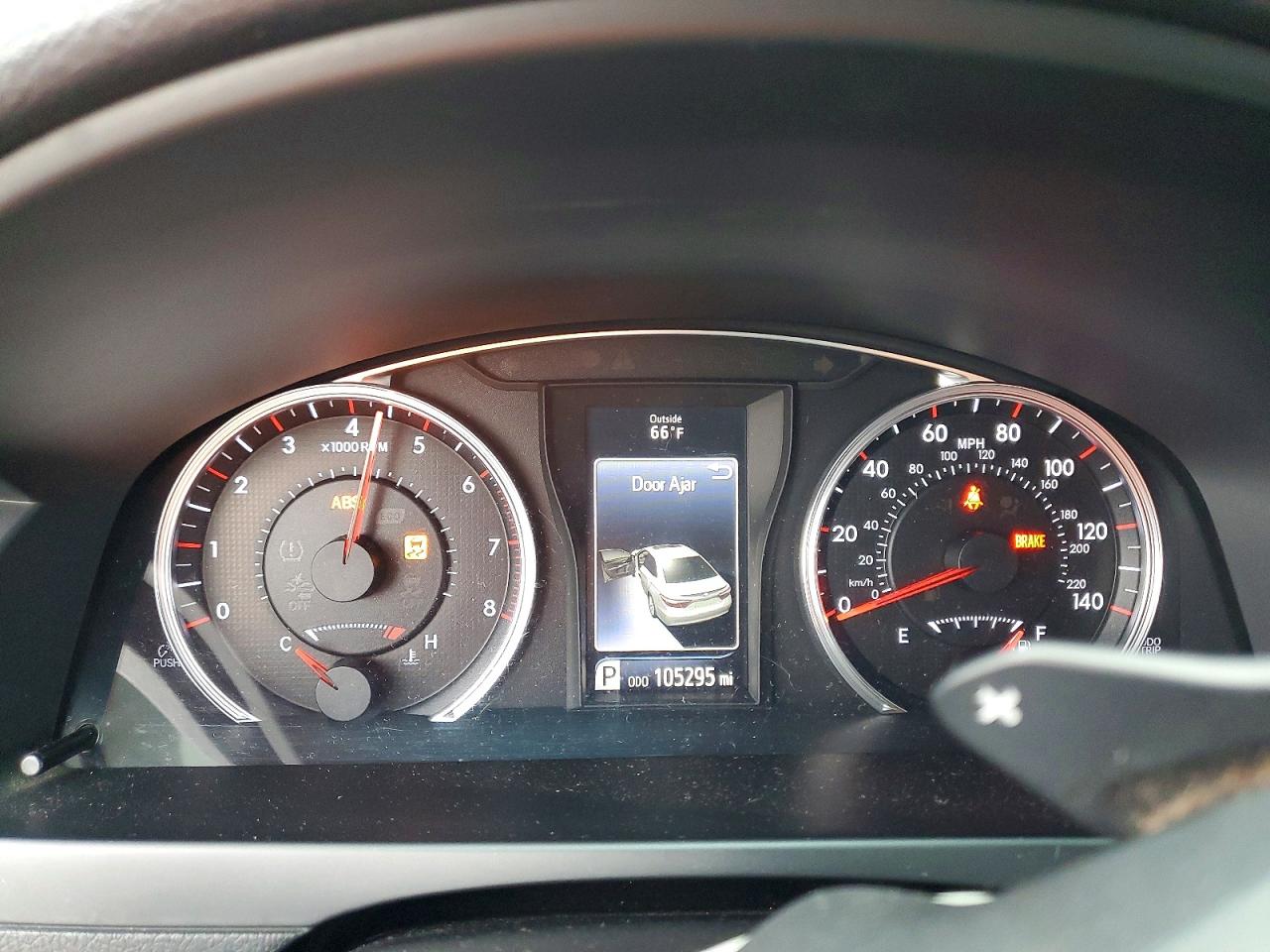2017 TOYOTA CAMRY LE photo 17